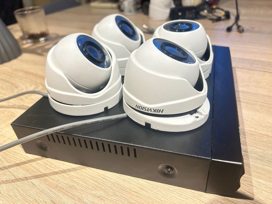 Комплект видеонаблюдение – HIKVISION + DVR Sansco