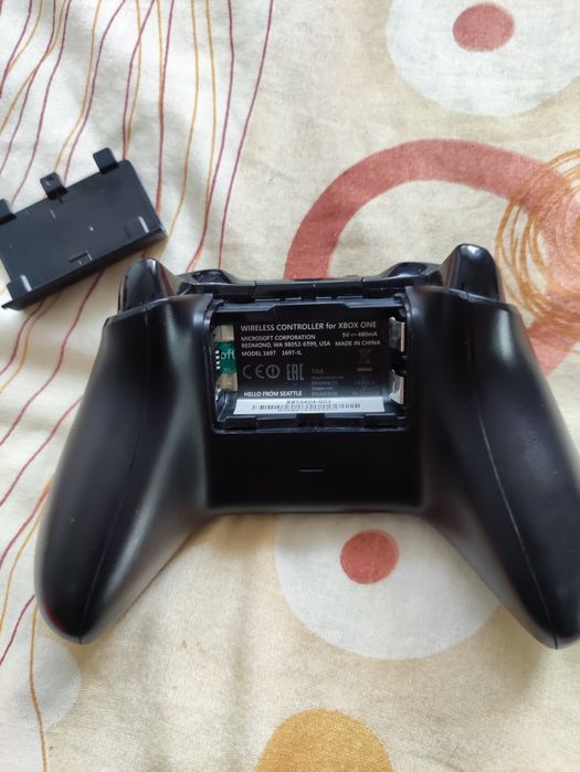Продавам Xbox one s