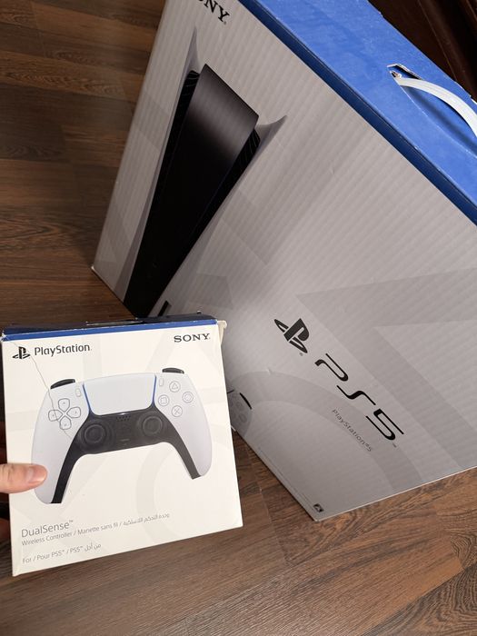 PlayStation 5 825 GB