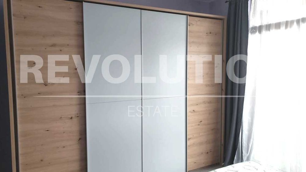 Луксозен тристаен апартамент в жк. Трошево/ Възможност за паркомясто!