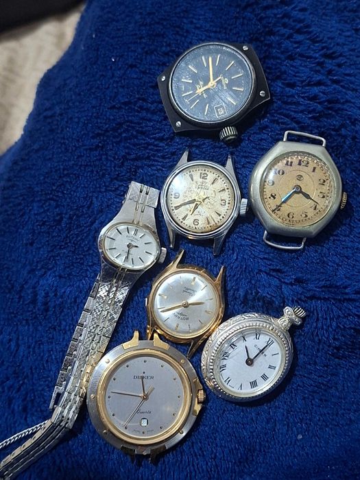 Lot 12 Ceasuri: astept oferte