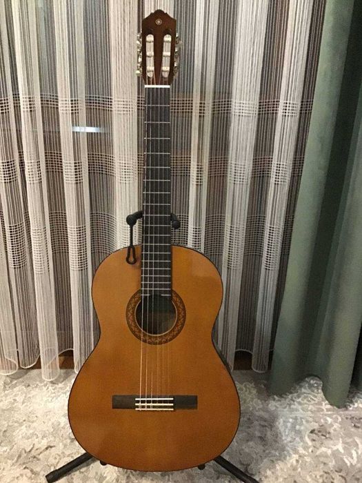 YAMAHA C40 + чехол + подставка СРОЧНО!!!