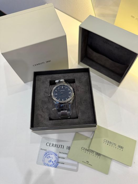 Часы CERRUTI Новые оригинал