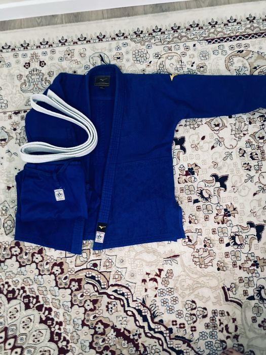 Продам кимано для дзюдо