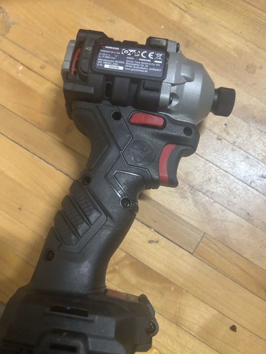 Aparat pentru impact 226Nm