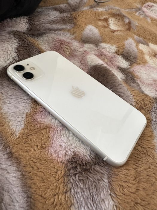 Айфон 11 продам идеал