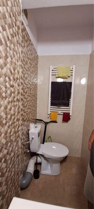 Vand apartament 3 camere sector 2