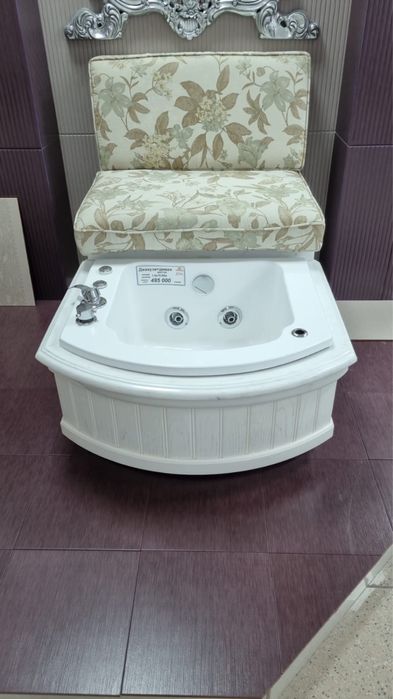 Продается джакузи с диваном