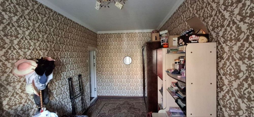 Продается 5 ком. квартира Ибн Сина 2/14