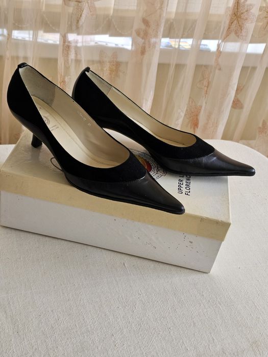 Туфли лодочки новые размер 35