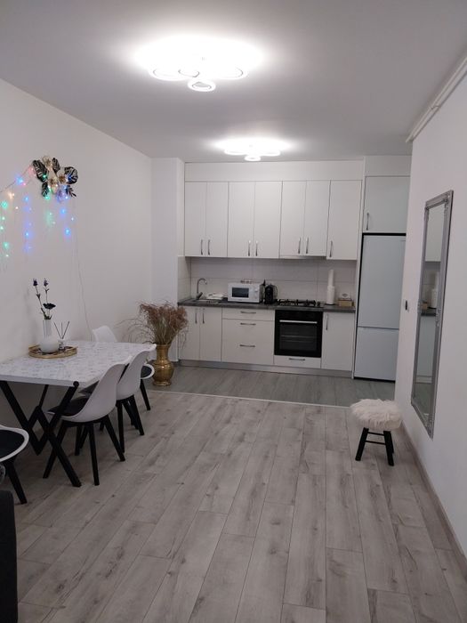 Dau spre închiriere, în regim hotelier apartament cu 2 camere Adora Pa
