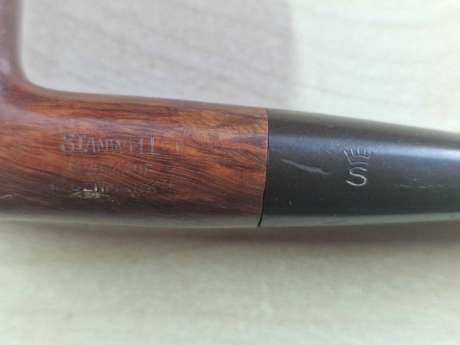 2 pipe tutun Stanwell