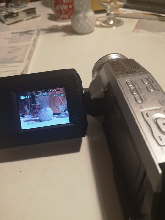 Видео камери MiniDV и VHS C