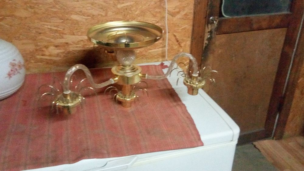 Люстры б/у бесплатно