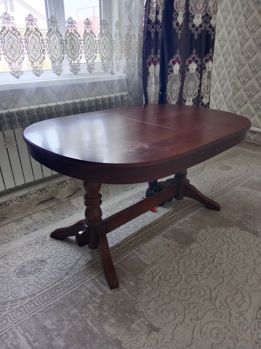 Продам хороший стол