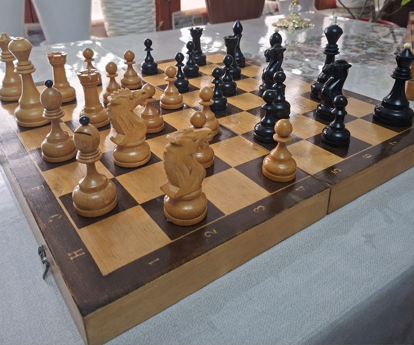 Продаю Шахматы производства Ссср