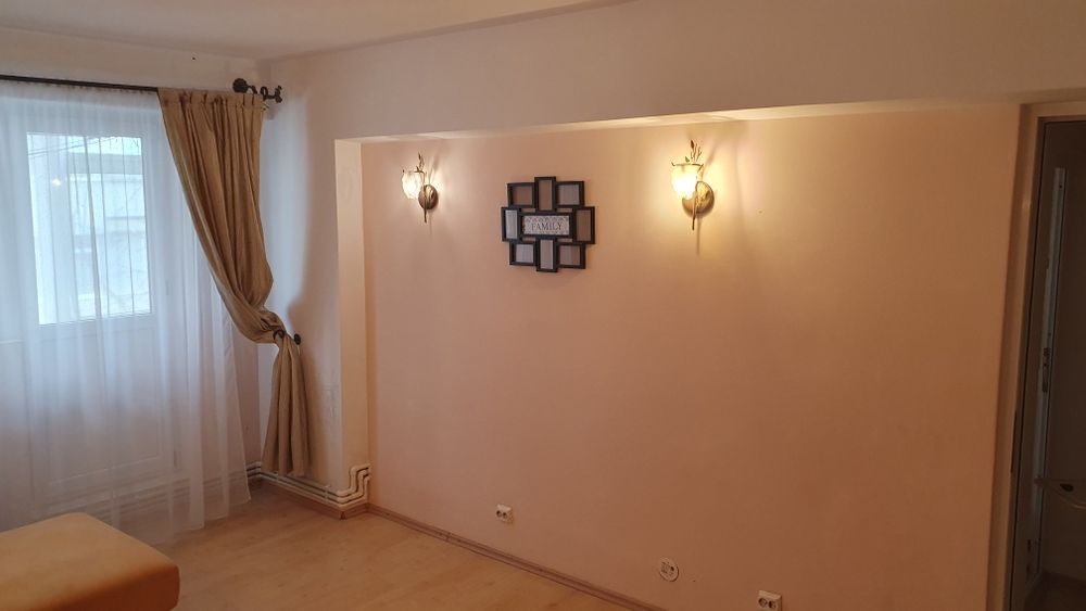 Închiriez apartament 2 camere Mazepa 2