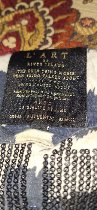 L'Art de River Island! Piesa evenimente!