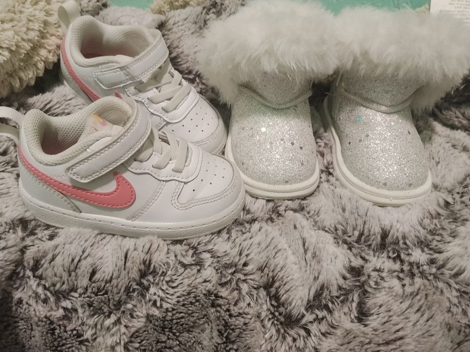 Маратонки Nike 22