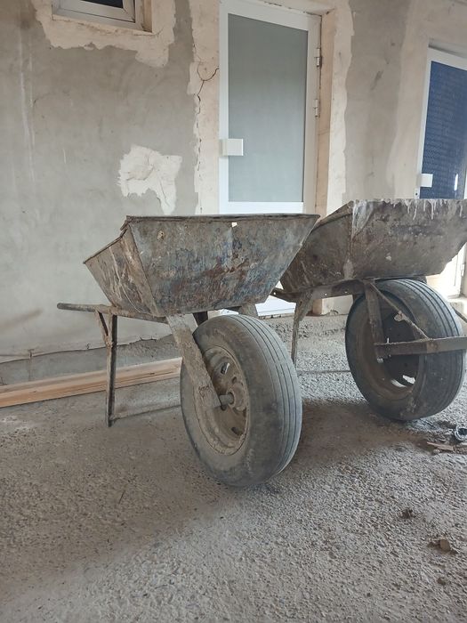 Аробача сотилади 2та