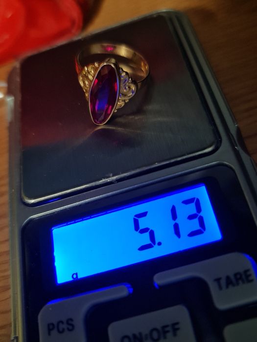 Золотое кольцо 583 пробы с рубином