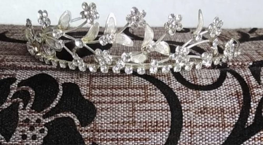 Coroniță mireasă-model deosebit