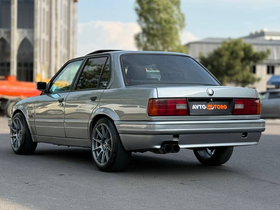 BMW E30 M52b28
Год: 1987
Двигатель: Свап 2.8L M52B28 (по техпаспорту Б