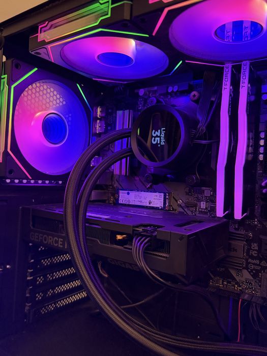 Гейминг Pc RTX 4060 Ti /Ram 32GB /SSD 2TB/Ryzen 5  + Alienware 180Hz Gaming Setup