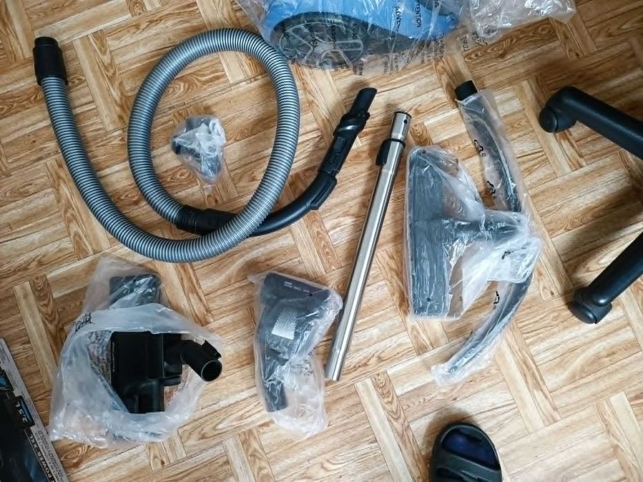 Прахосмокачка ROWENTA почти нова