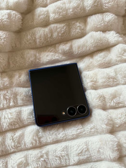 Samsung Z Flip 7
