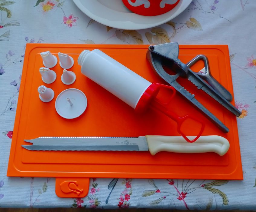 Чайник эмал. 3.4л. с подарками