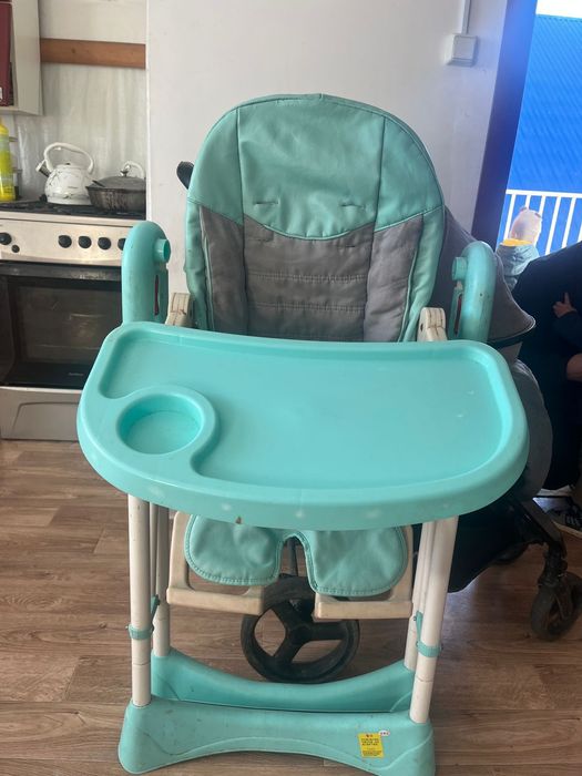 Детский стол сатылады