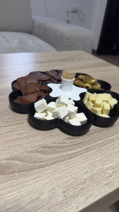 3D принтирано плато „Цвете“ – 5 отделения + поставка за клечки