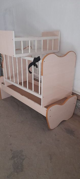 Детский кровать в хорошем состоянии