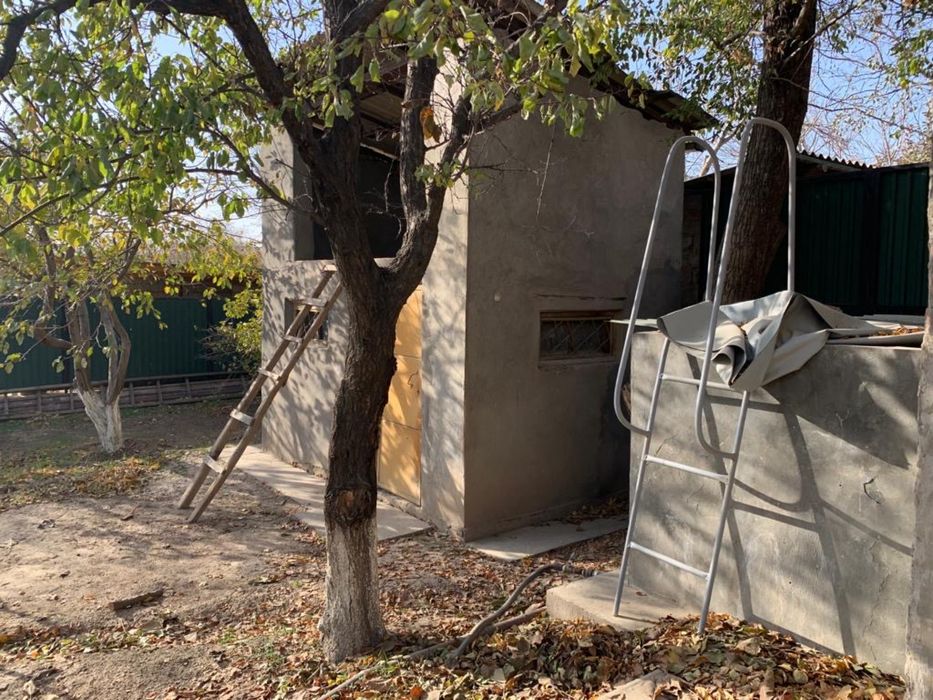 Продается дача в бозарыке. 6 соток……….