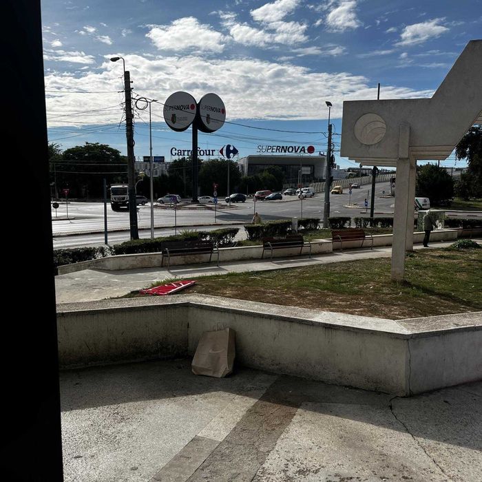 Vanzare sau inchiriere spatiu comercial Zona BIG Supernova Constanta