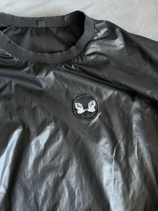 Продам свитшоты 2шт