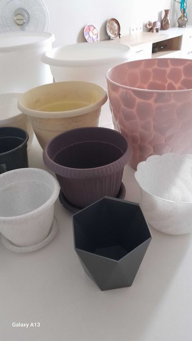 Продам горшки для цветов