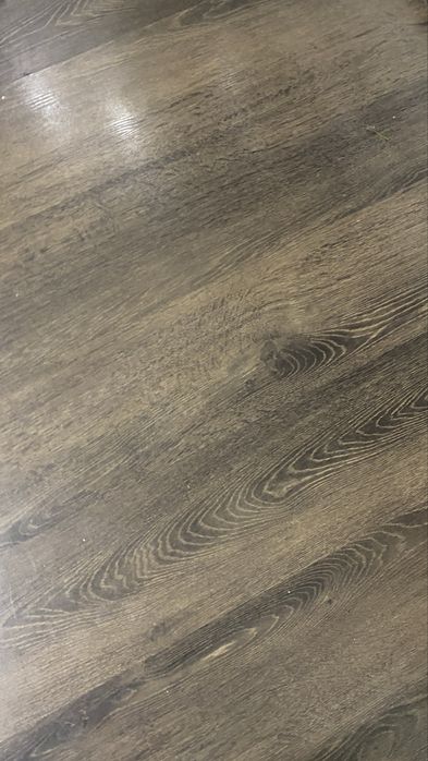 Ламинат коричневые и серый б/у