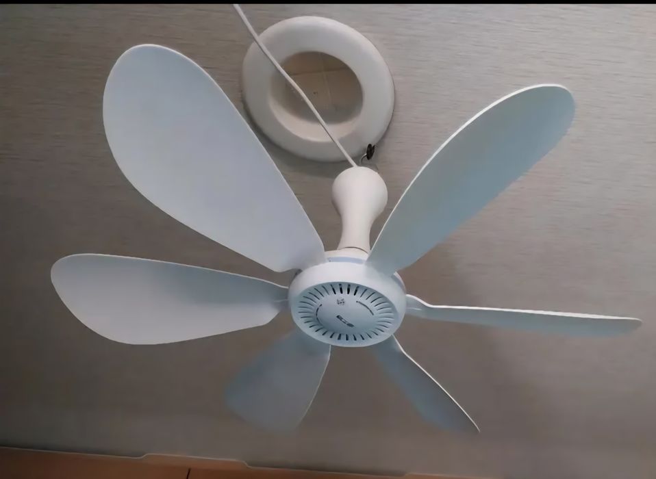 Vând ventilator pentru camping