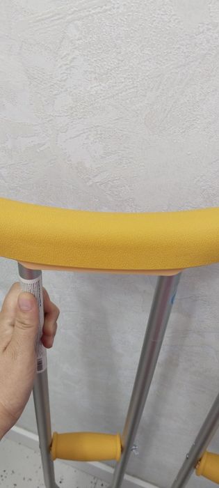 Костыли новые продам
