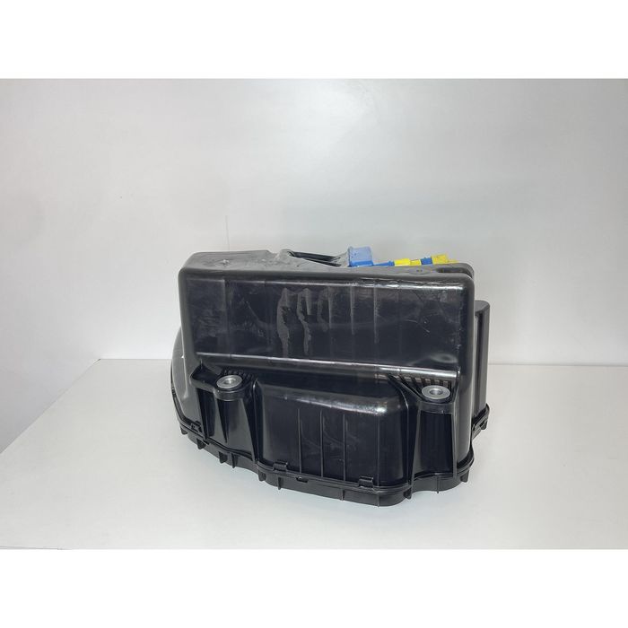 Резервоар за adblue za audi a8 d5 - 8w0131879bb