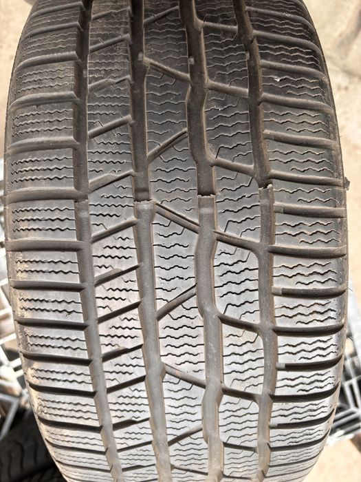 215/40/17 Continental 2 бр