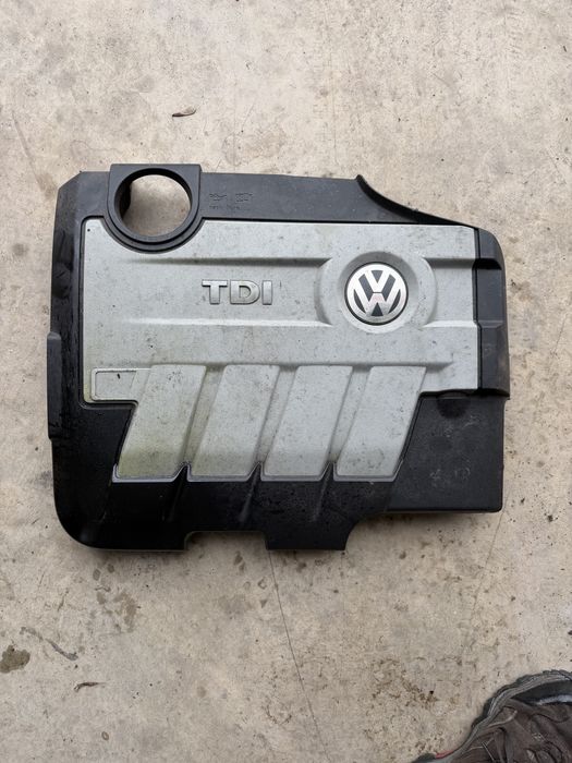 Капак на двигател Volkswagen 2.0 TDI