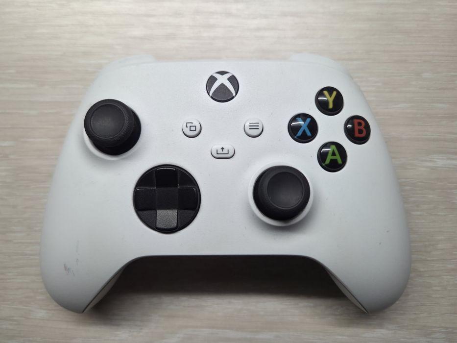 XBOX Series S + библиотека на 60 игр