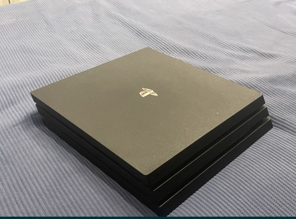 Ps 4 pro один джостик