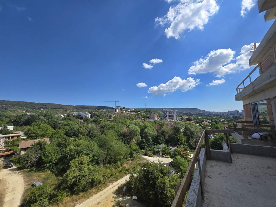 Продава се Двустаен апартамент в Варна, Изгрев - 93 кв.м за 1194 €/кв.м - Снимка #1