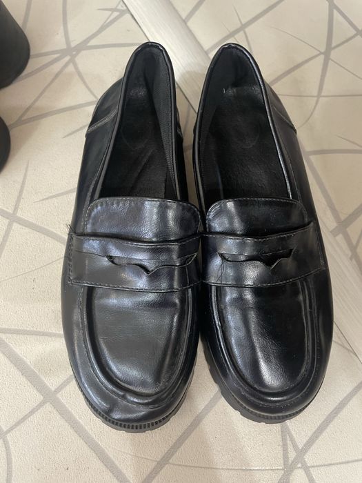 Продам детские туфельки