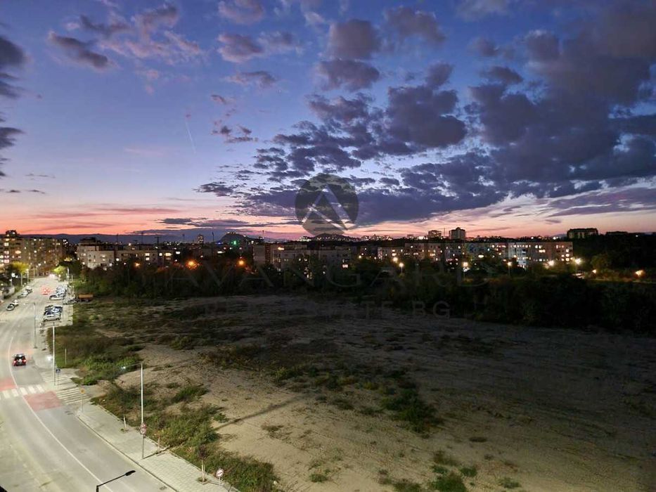 Продава се Тристаен апартамент в Пловдив, Тракия - 102 кв.м за 1853 €/кв.м - Снимка #14