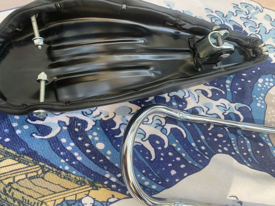 Крузър седалка Schwing Sting ray и сиси бар Нови